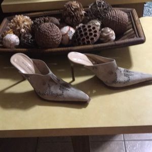 Leather/Mule heel